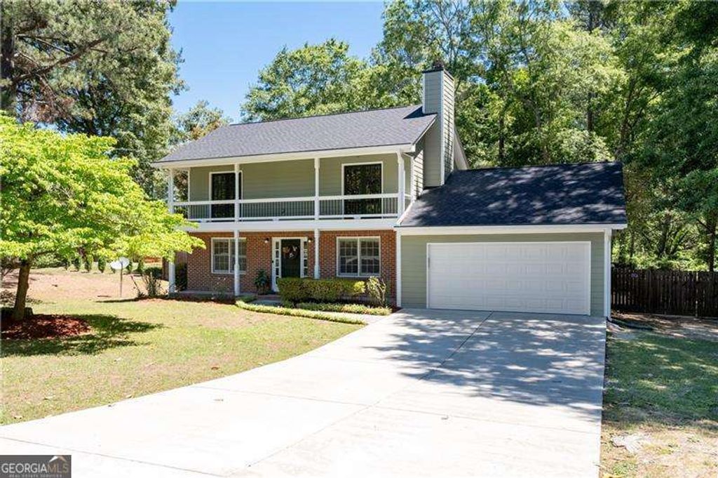 Photo of 2526 Ashworth Lake Road, Snellville, GA 30078 (MLS # 10765270)