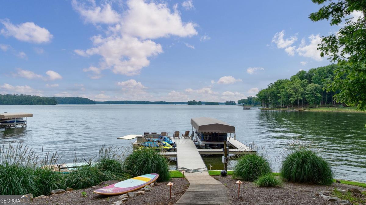 146 Long Island DR