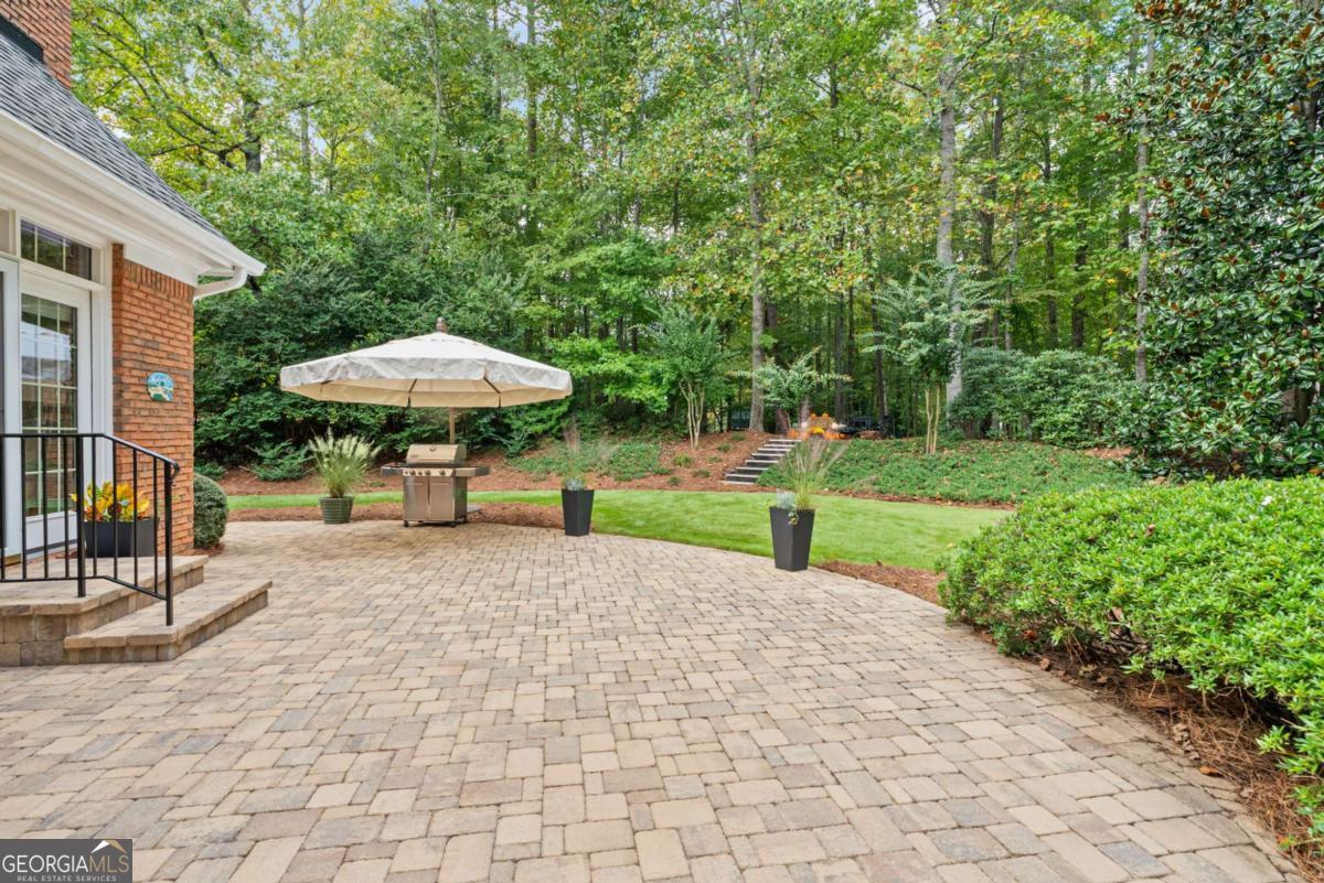 2175 Lake Shore LNDG