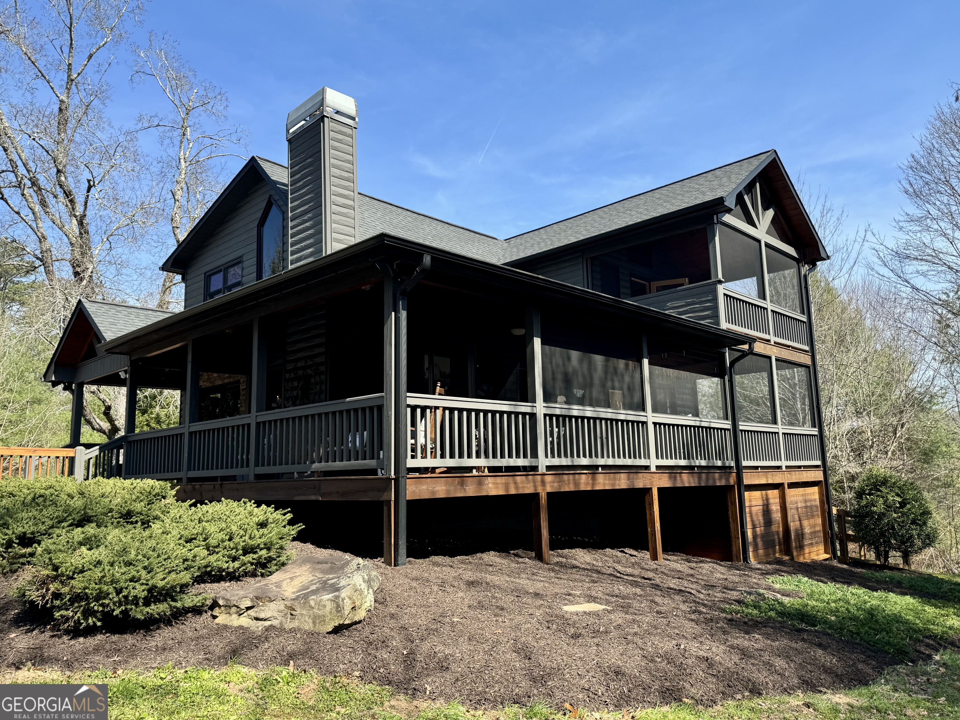 19 Chestnut Hills LN