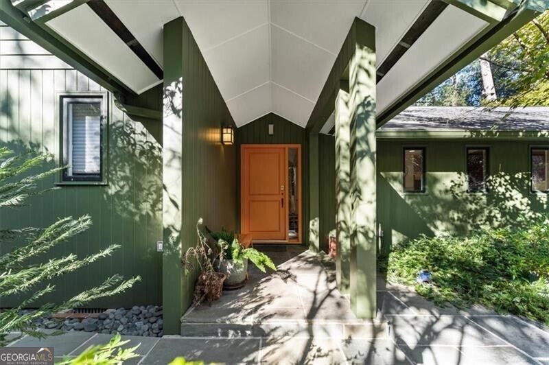 Photo of 892 Castle Falls Drive NE, Atlanta, GA 30329 (MLS # 10869751)