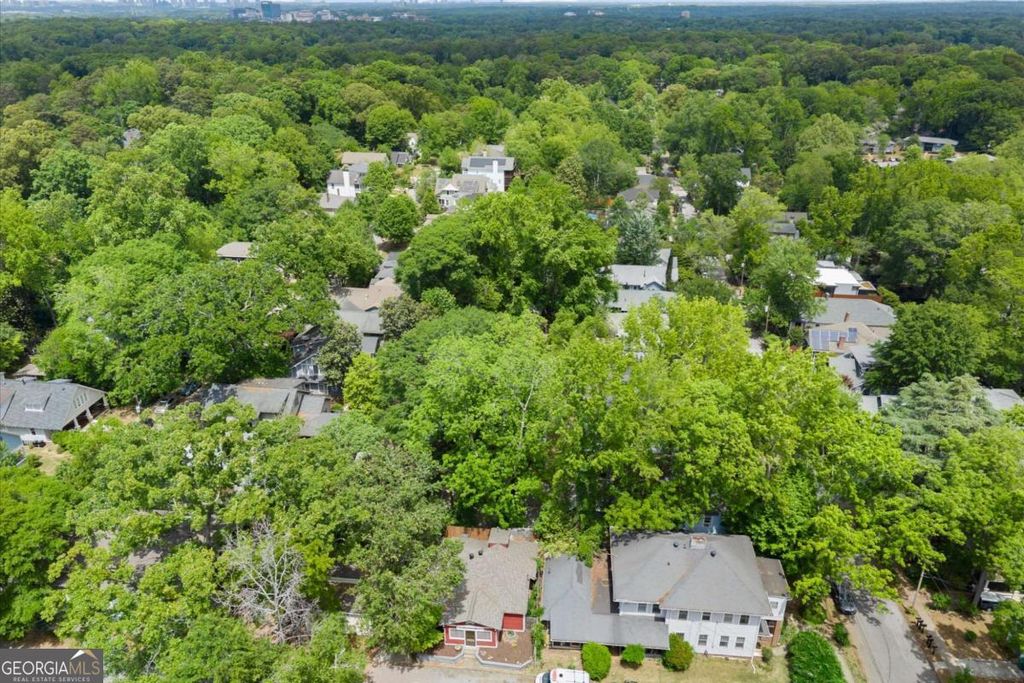 Photo of 209 Hampshire Avenue, Decatur, GA 30030 (MLS # 10742241)