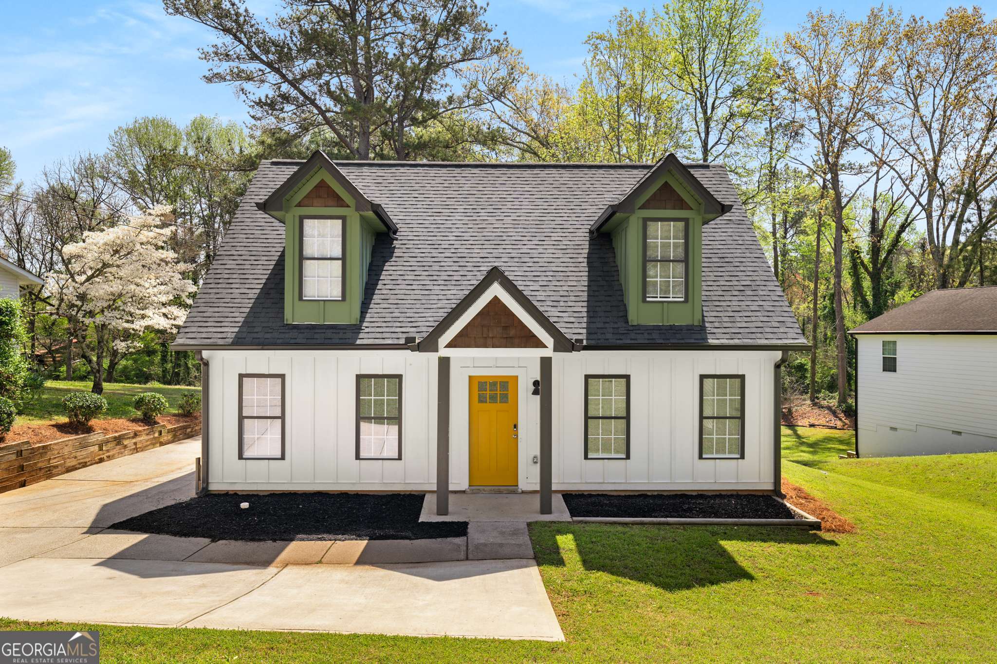 1071 N Price RD