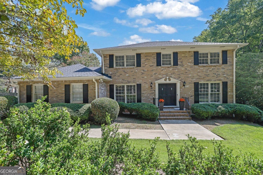 Photo of 5179 Meadowlake Drive, Dunwoody, GA 30338 (MLS # 10848885)