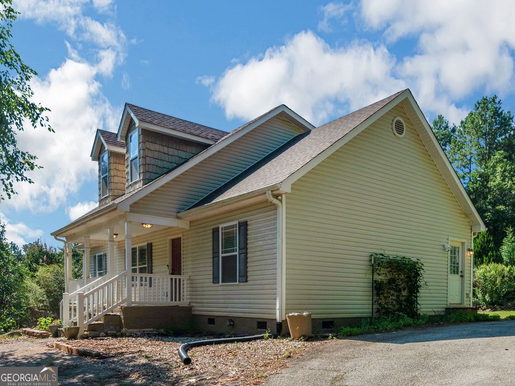 Photo of 392 I B Howard Road, Williamson, GA 30292 (MLS # 10808532)