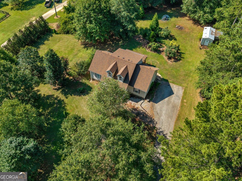 Photo of 392 I B Howard Road, Williamson, GA 30292 (MLS # 10808532)