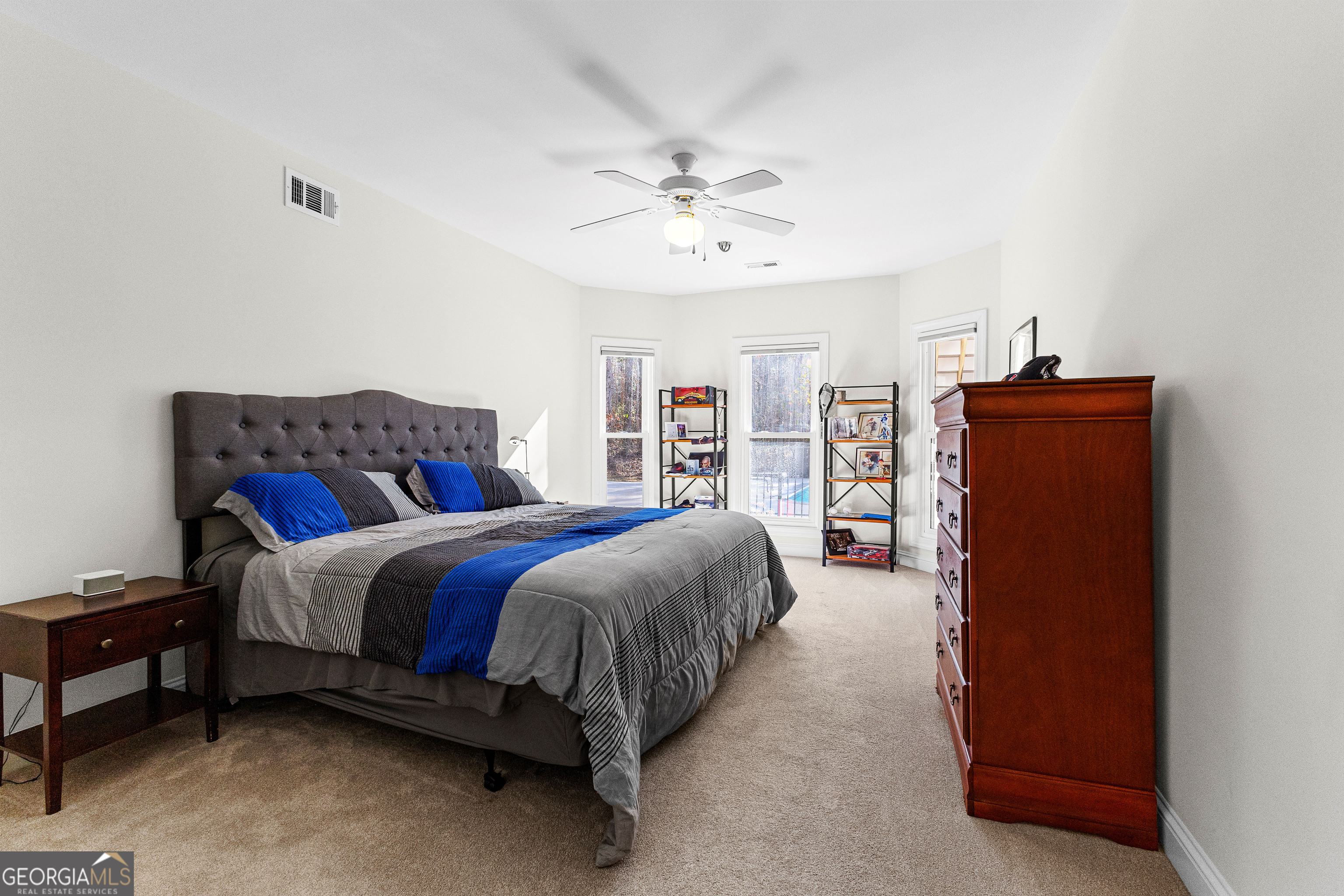 Peachtree City, Georgia 30269, United States, 5 Bedrooms Bedrooms, ,4 BathroomsBathrooms,Residential,Pending,82994