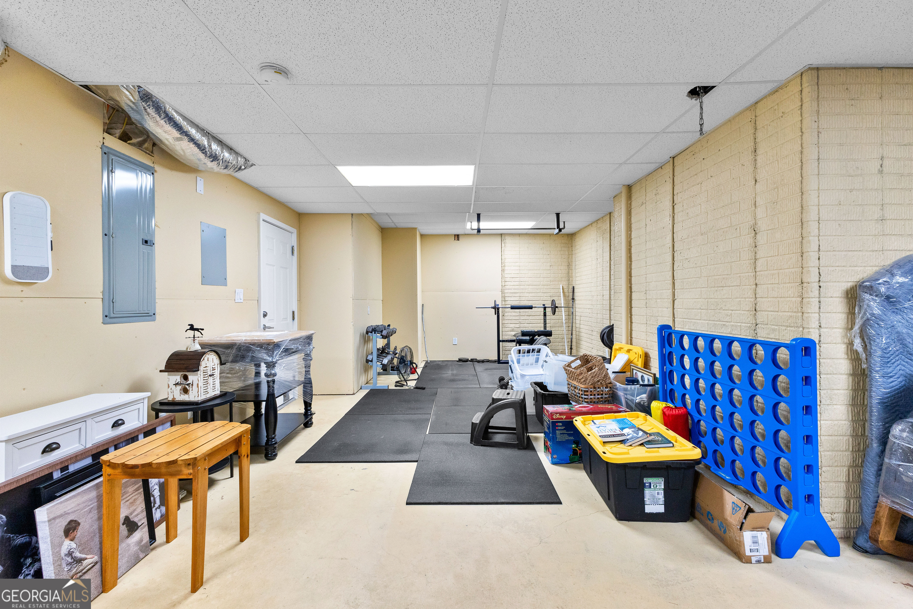 Peachtree City, Georgia 30269, United States, 5 Bedrooms Bedrooms, ,4 BathroomsBathrooms,Residential,Pending,82994