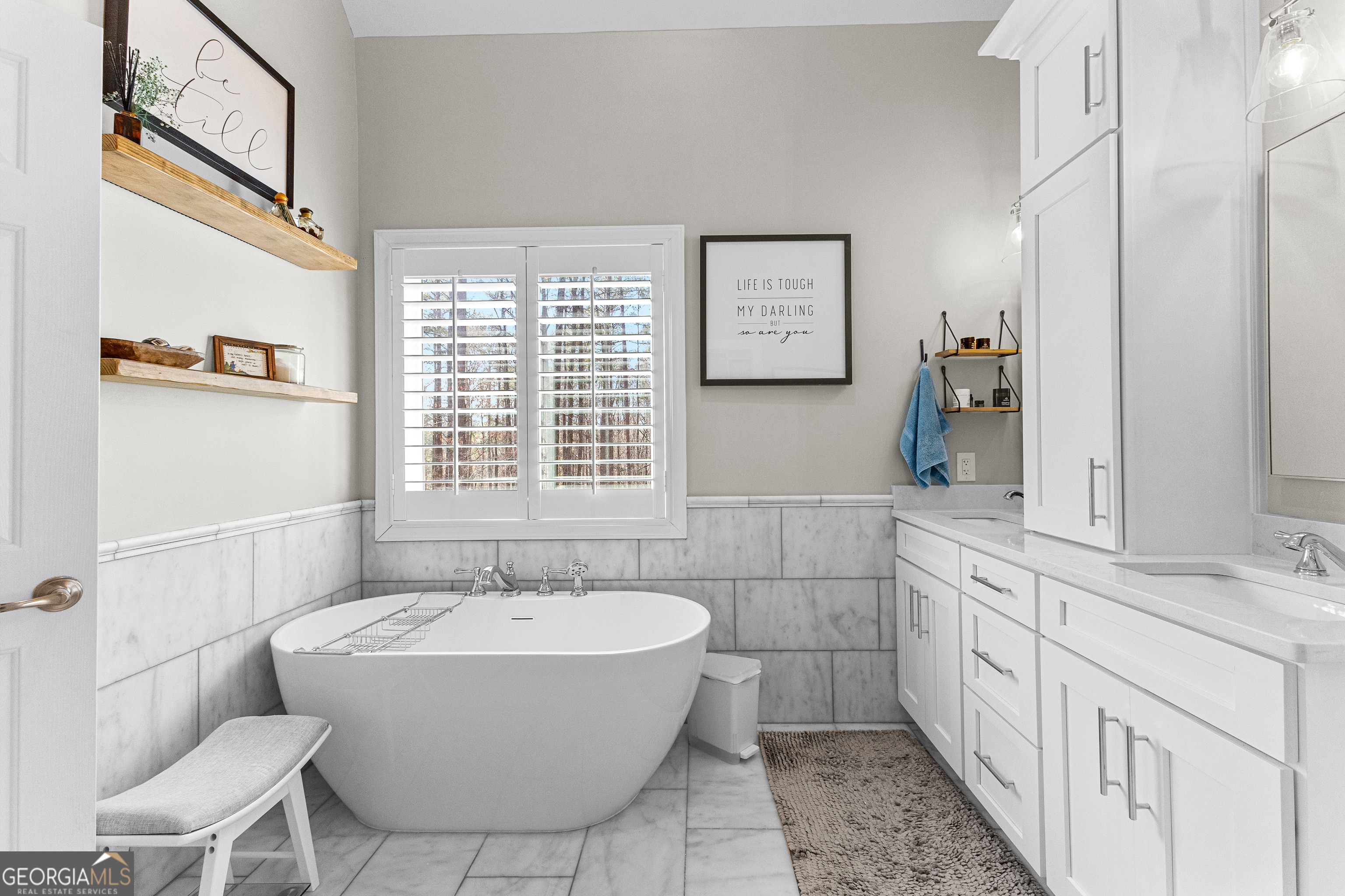 Peachtree City, Georgia 30269, United States, 5 Bedrooms Bedrooms, ,4 BathroomsBathrooms,Residential,Pending,82994