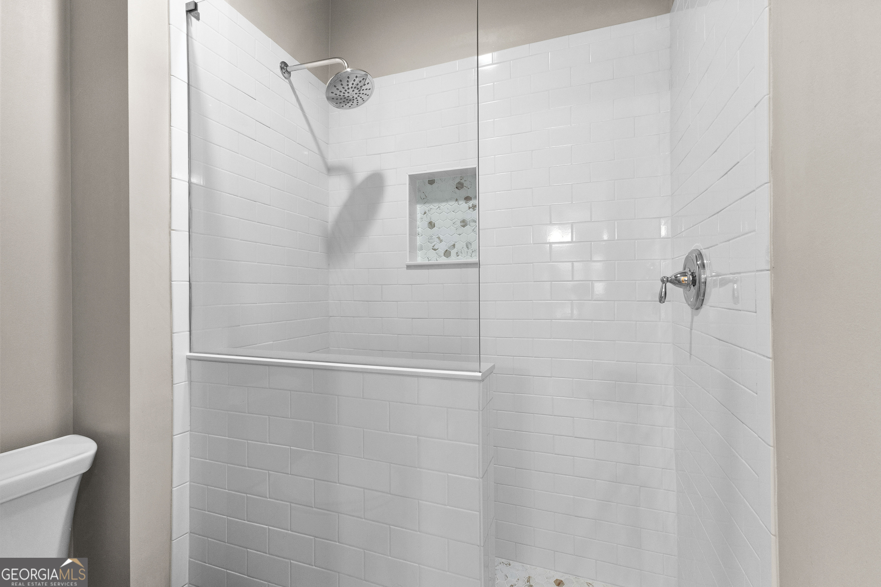 Peachtree City, Georgia 30269, United States, 5 Bedrooms Bedrooms, ,4 BathroomsBathrooms,Residential,Pending,82994