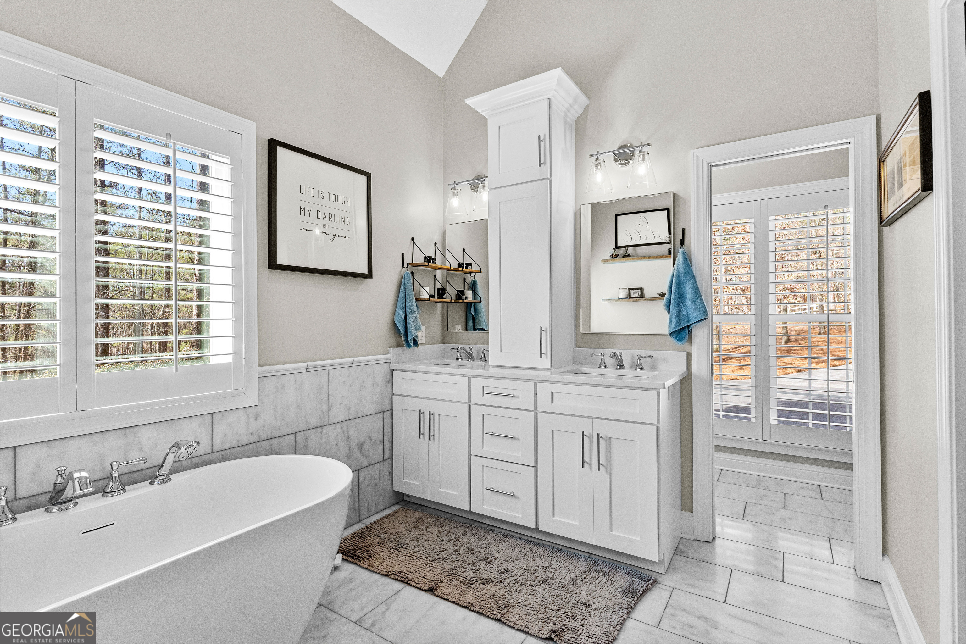 Peachtree City, Georgia 30269, United States, 5 Bedrooms Bedrooms, ,4 BathroomsBathrooms,Residential,Pending,82994