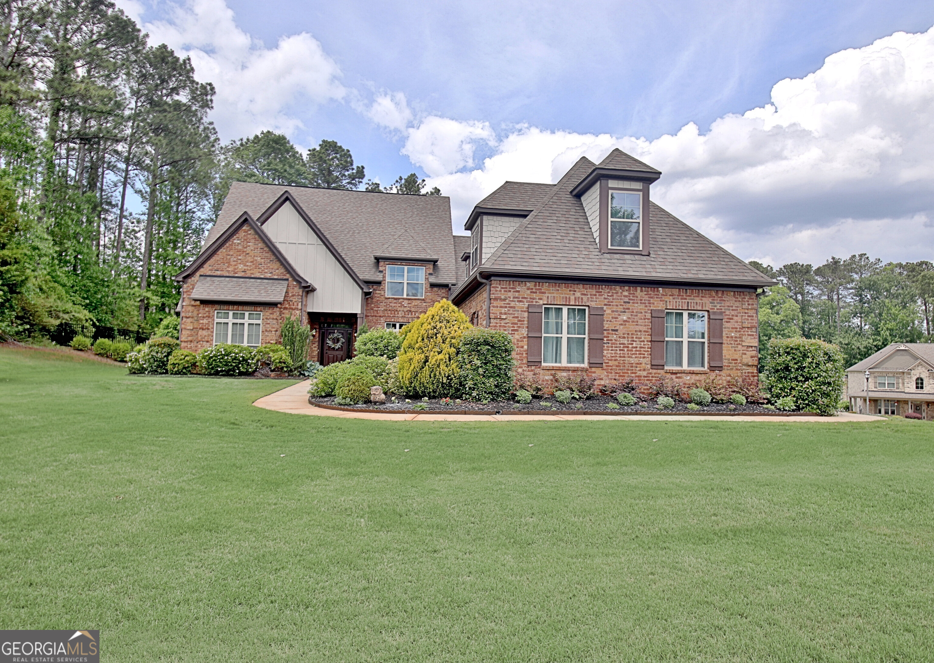 100 Woodcanoe CT