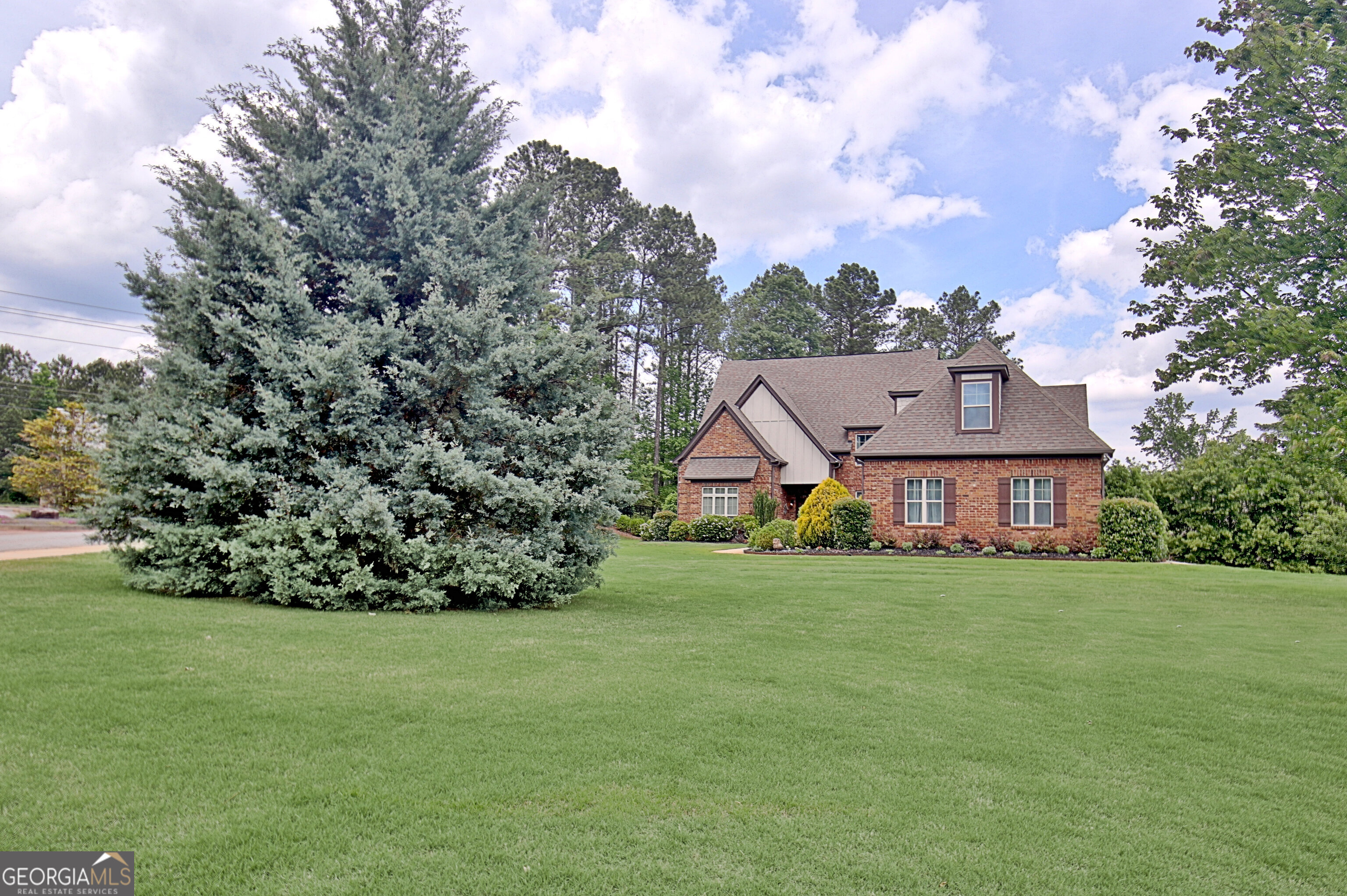 100 Woodcanoe CT