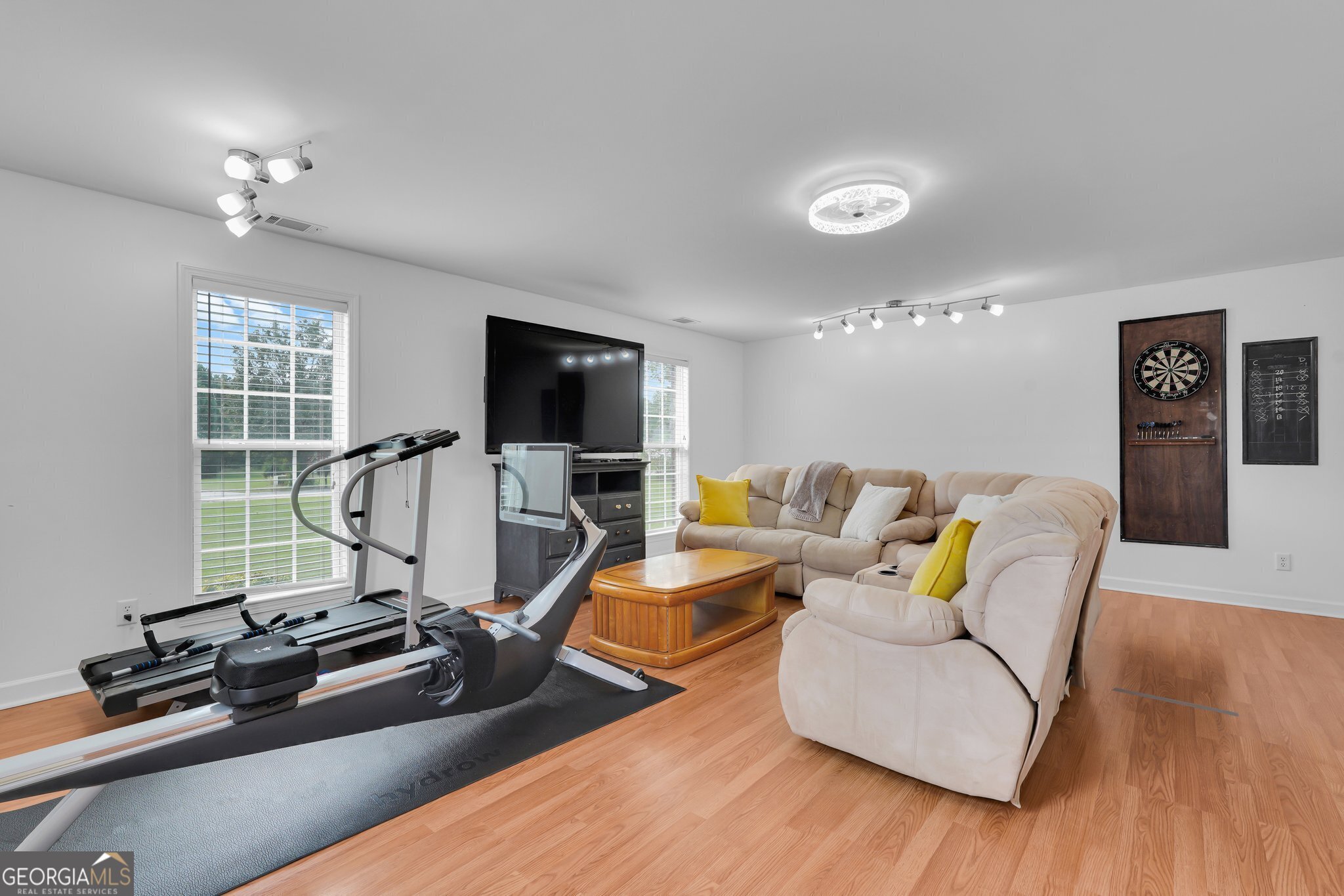 Statesboro, Georgia 30461, United States, 5 Bedrooms Bedrooms, ,3 BathroomsBathrooms,Residential,Active,109503