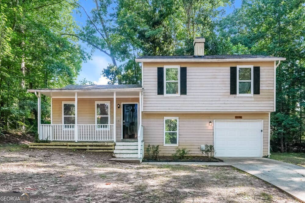 Photo of 5394 Greenhedge Court, Stone Mountain, GA 30088 (MLS # 10810764)