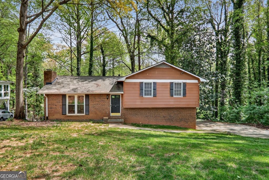 Photo of 6431 Wright Road, Atlanta, GA 30328 (MLS # 10722287)