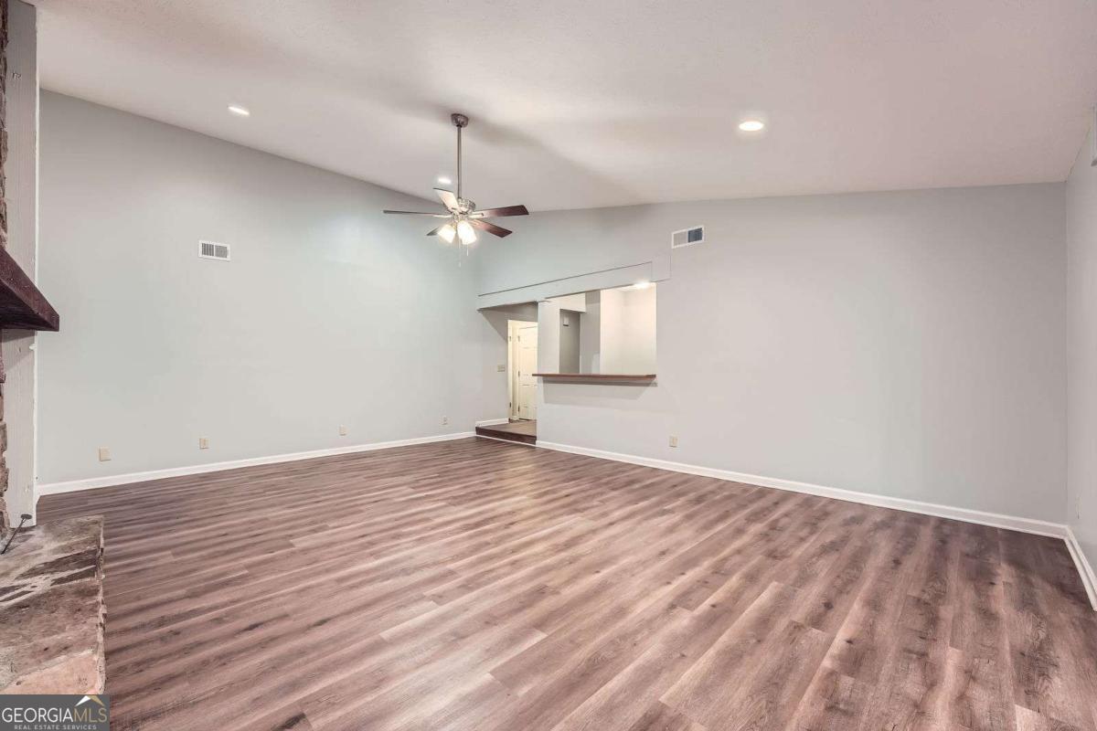 Lamplighter Cove - Residential