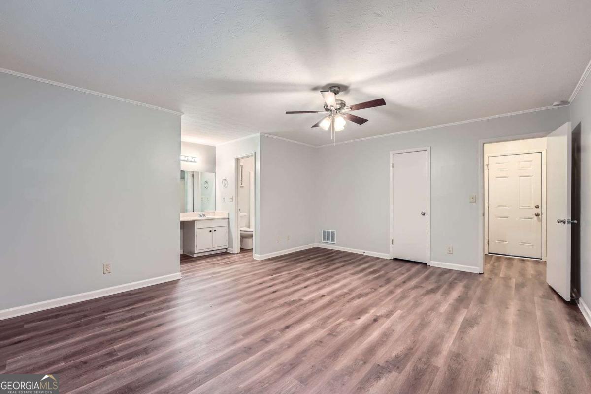 Lamplighter Cove - Residential