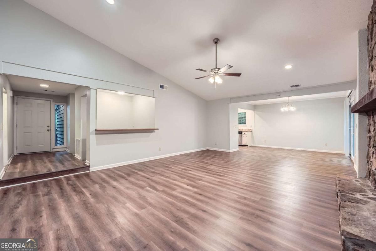 Lamplighter Cove - Residential