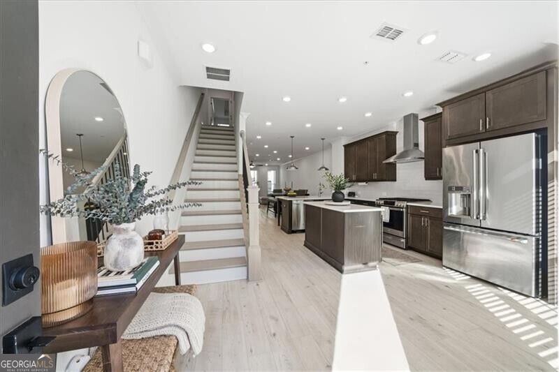 405 Olmstead WAY