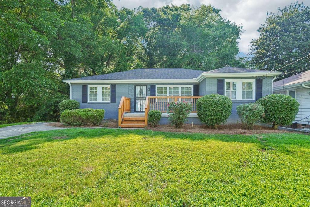 Photo of 125 Chappell Road SW, Atlanta, GA 30314 (MLS # 10659189)