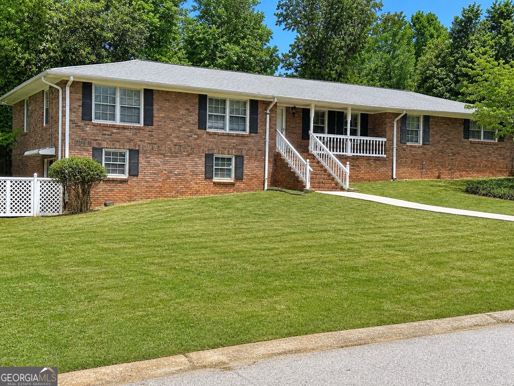 Photo of 3750 Briarcliff Drive, Douglasville, GA 30135 (MLS # 10758765)