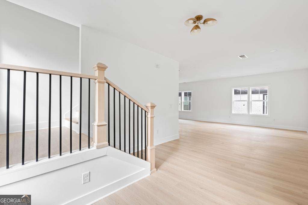 1046 Mayson Turner RD NW