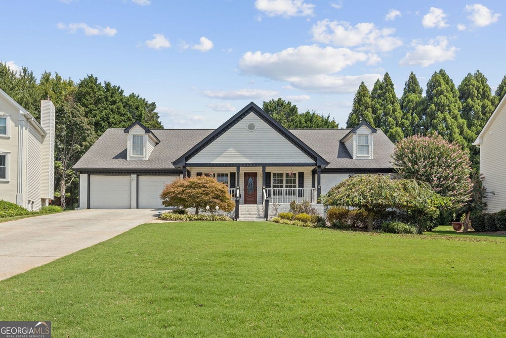Photo of 850 Rose Crest Drive, Lawrenceville, GA 30044 (MLS # 10841320)