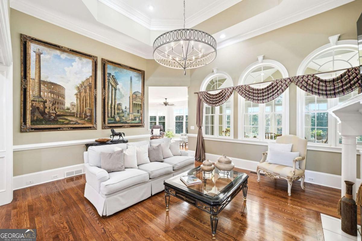 Chatsworth - Residential