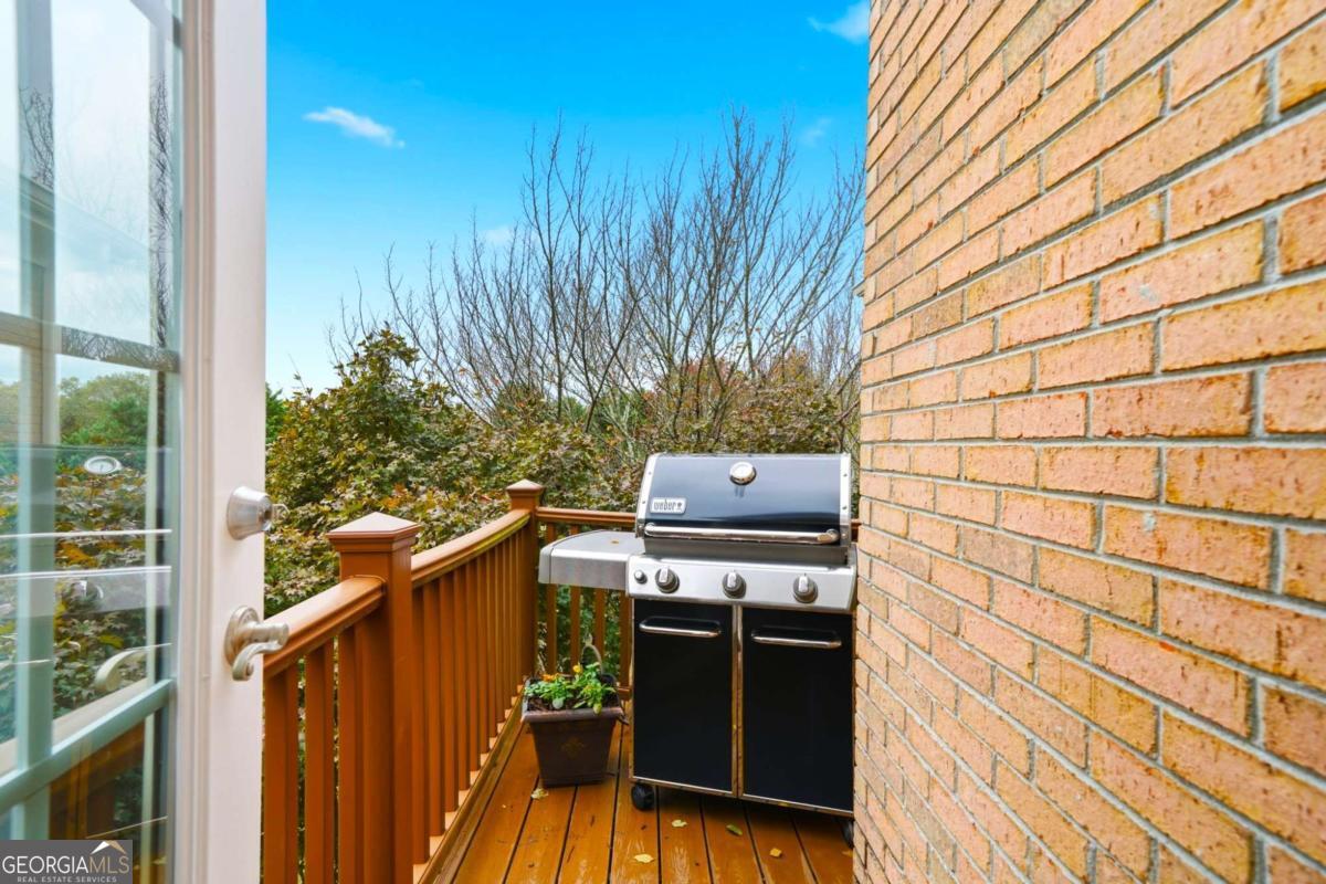 Chatsworth - Residential