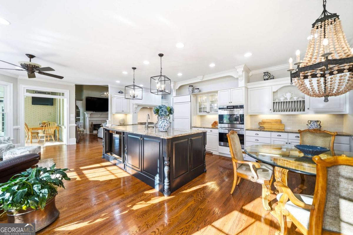 Chatsworth - Residential