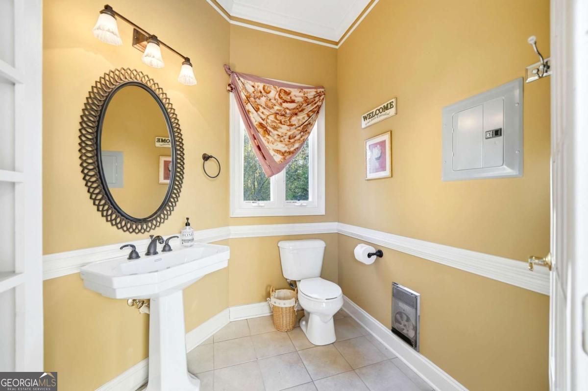 Chatsworth - Residential