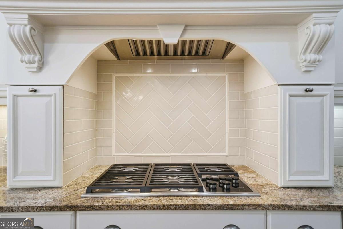 Chatsworth - Residential