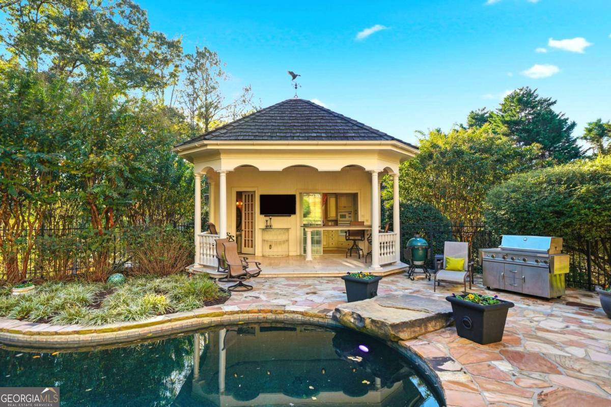 Chatsworth - Residential