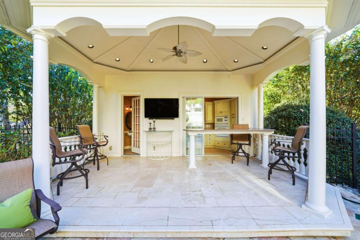 Chatsworth - Residential