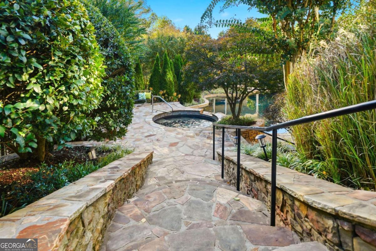 Chatsworth - Residential