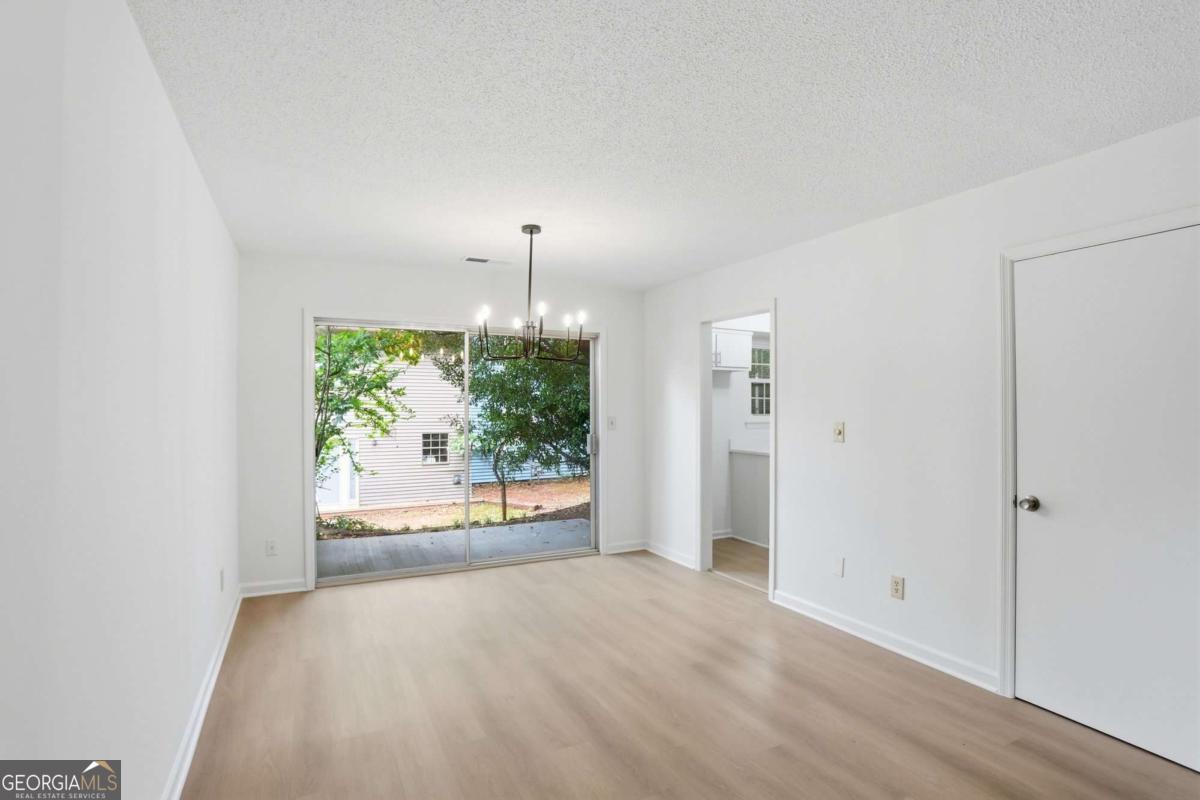 413 Promenade CT SW