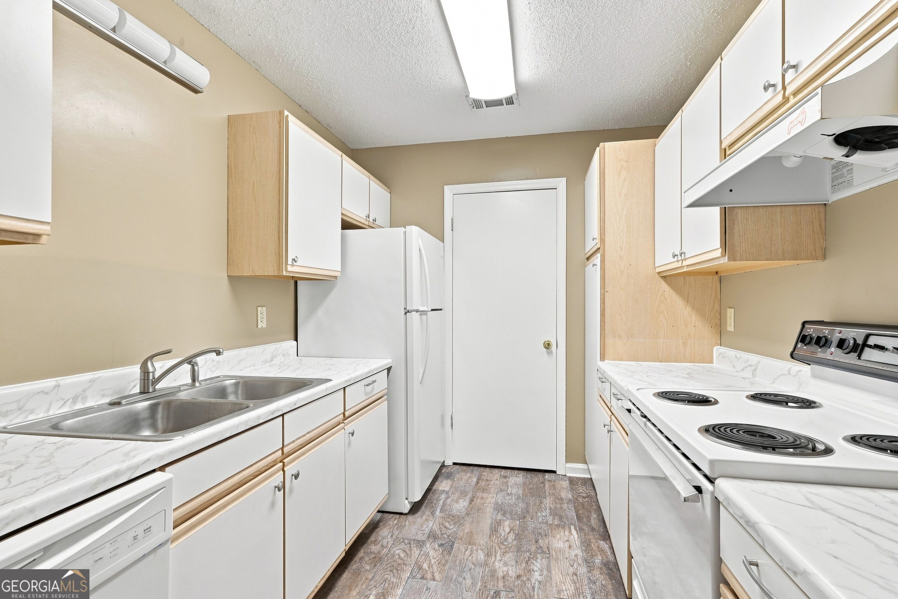 2092 S Sherwood DR K-96
