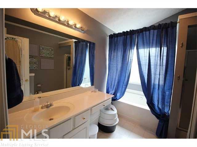 Eagle Glen - Residential