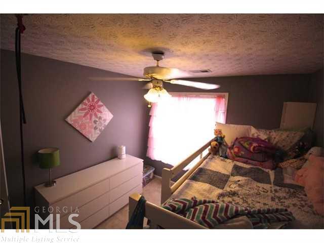 Eagle Glen - Residential
