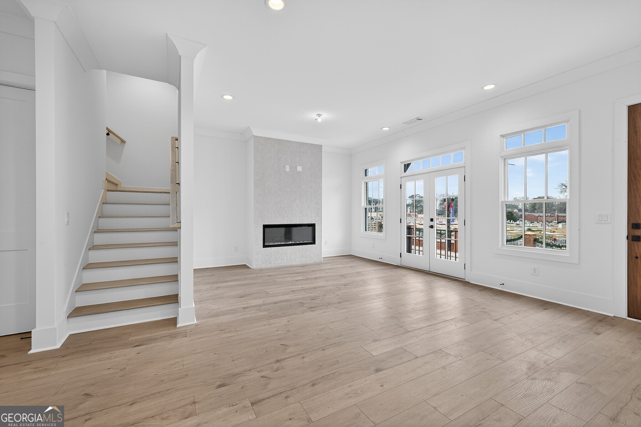 4812 Moonview LN