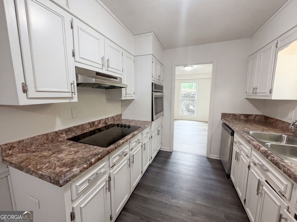 Photo of 6330 Tahoe Drive, South Fulton, GA 30349 (MLS # 10758150)