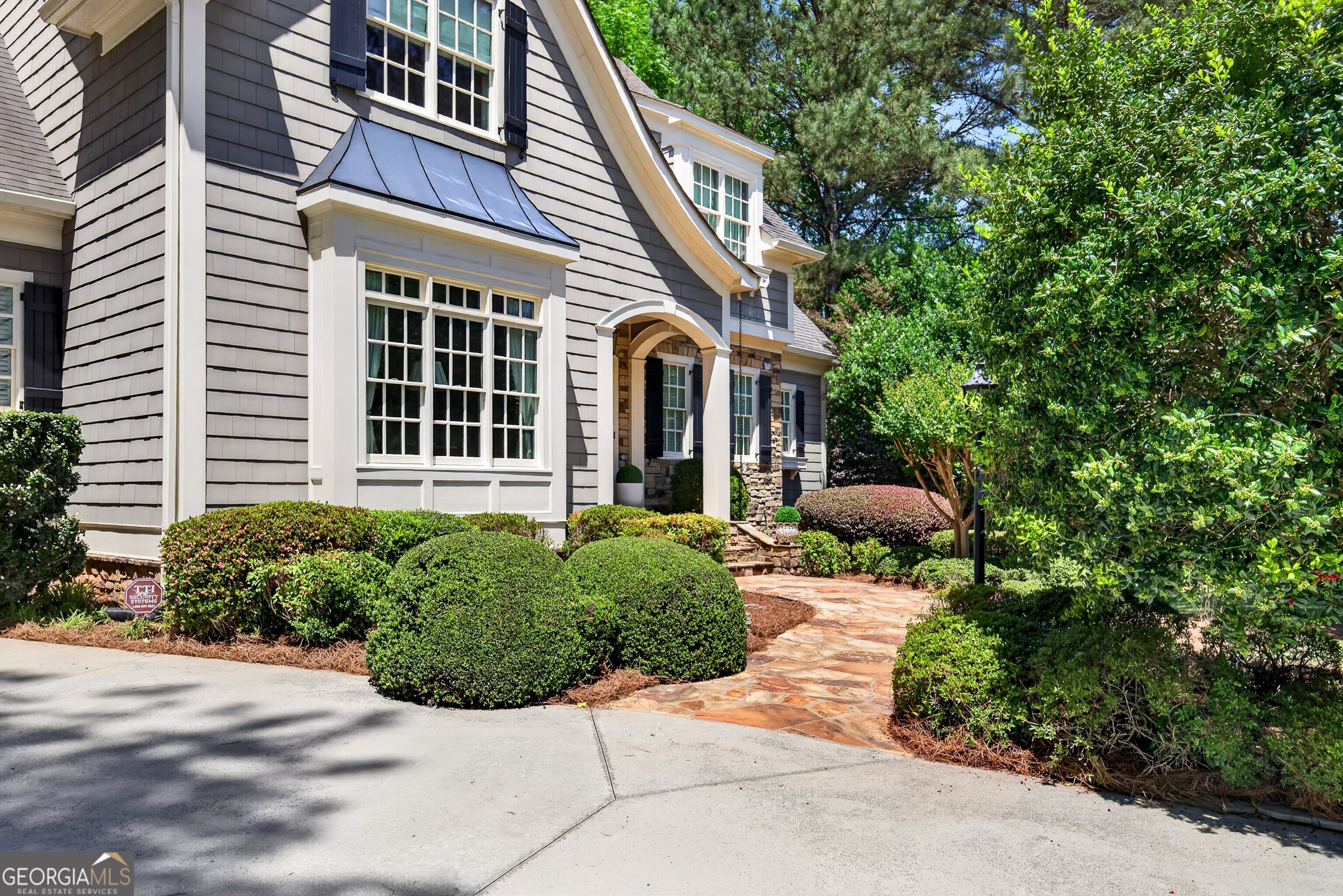 110 Newhaven DR