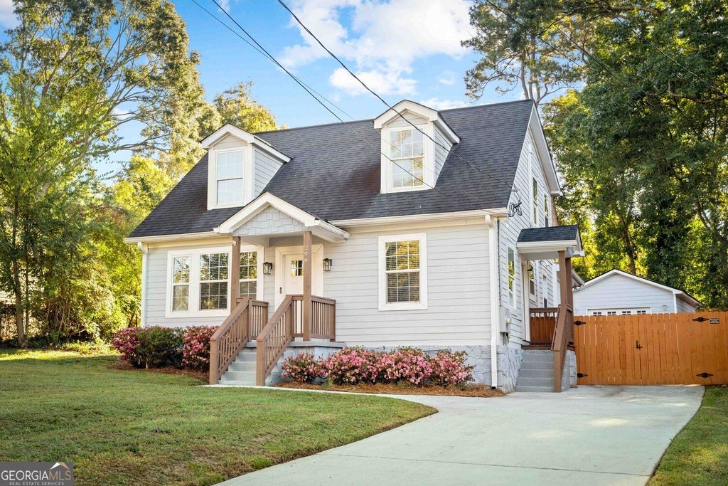 Photo of 296 Eleanor Street SE, Atlanta, GA 30317 (MLS # 10877050)