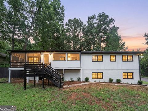 Photo of 135 Golden Hills Drive, Woodstock, GA 30189 (MLS # 10673130)