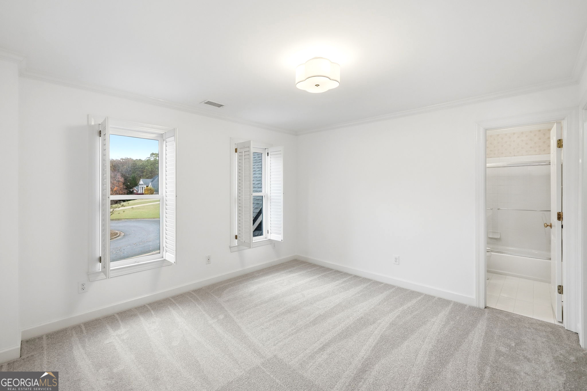 The Ridge at Easthampton - Residential