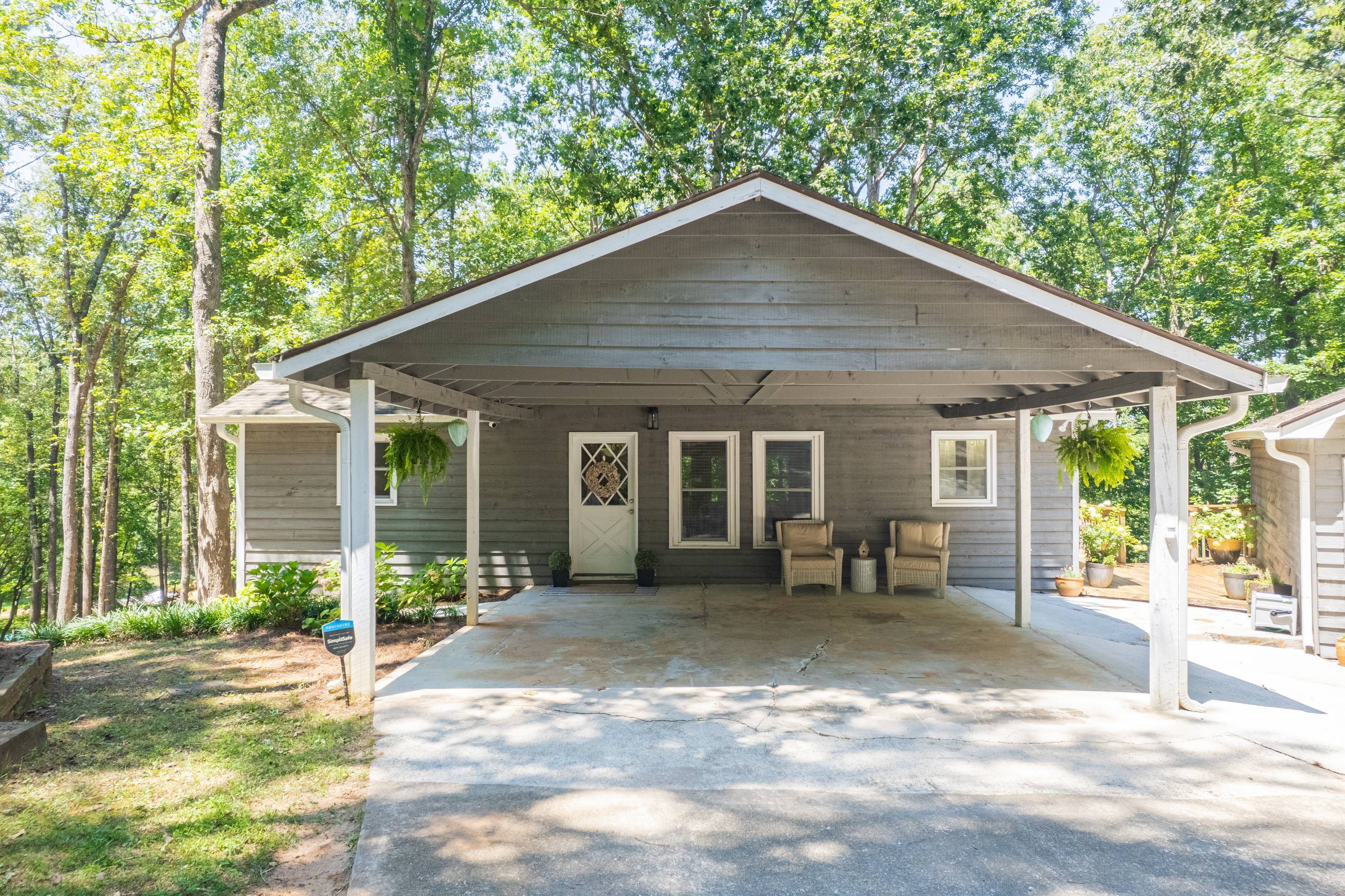 396 Cardinal LN