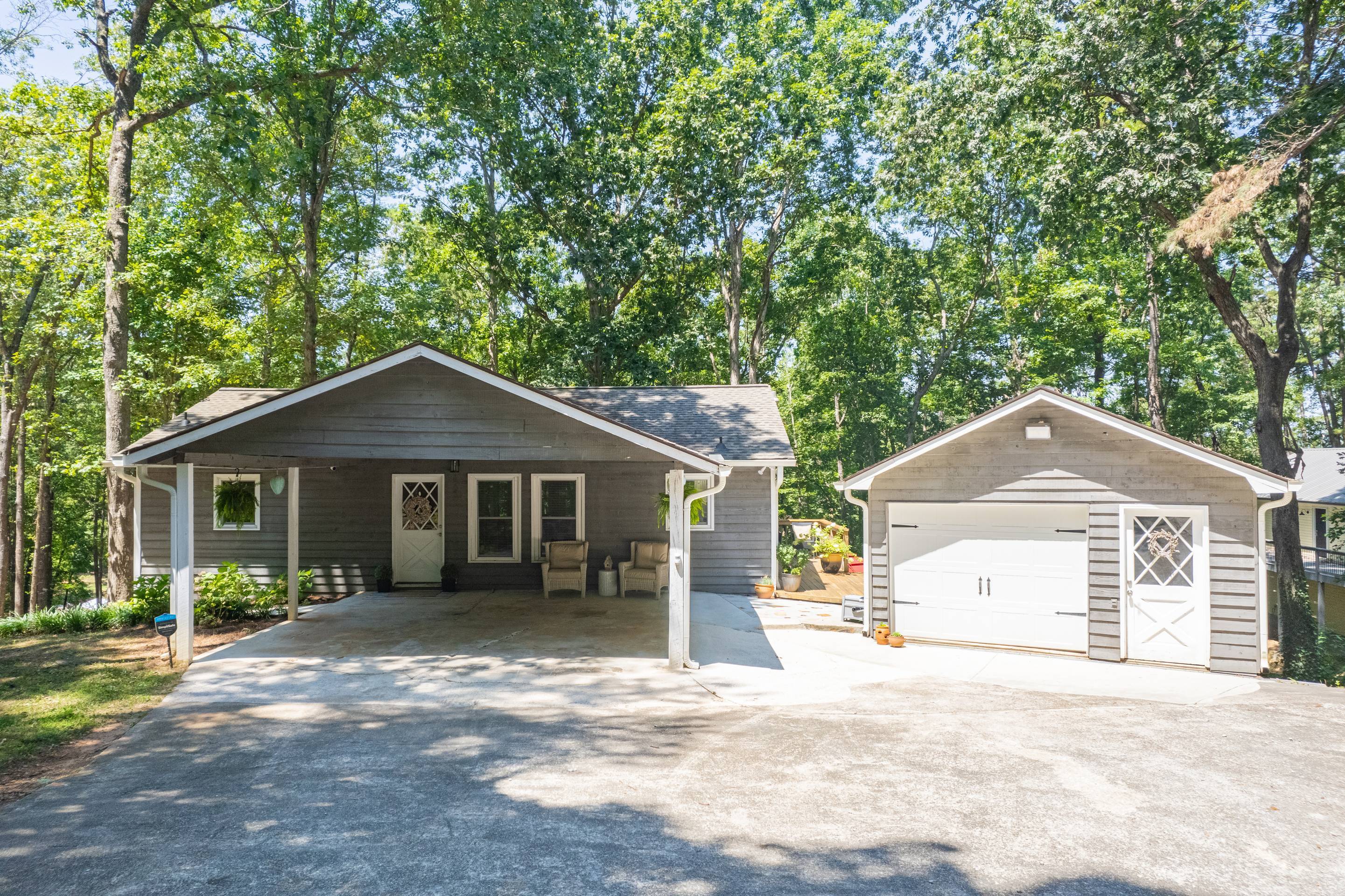 396 Cardinal LN