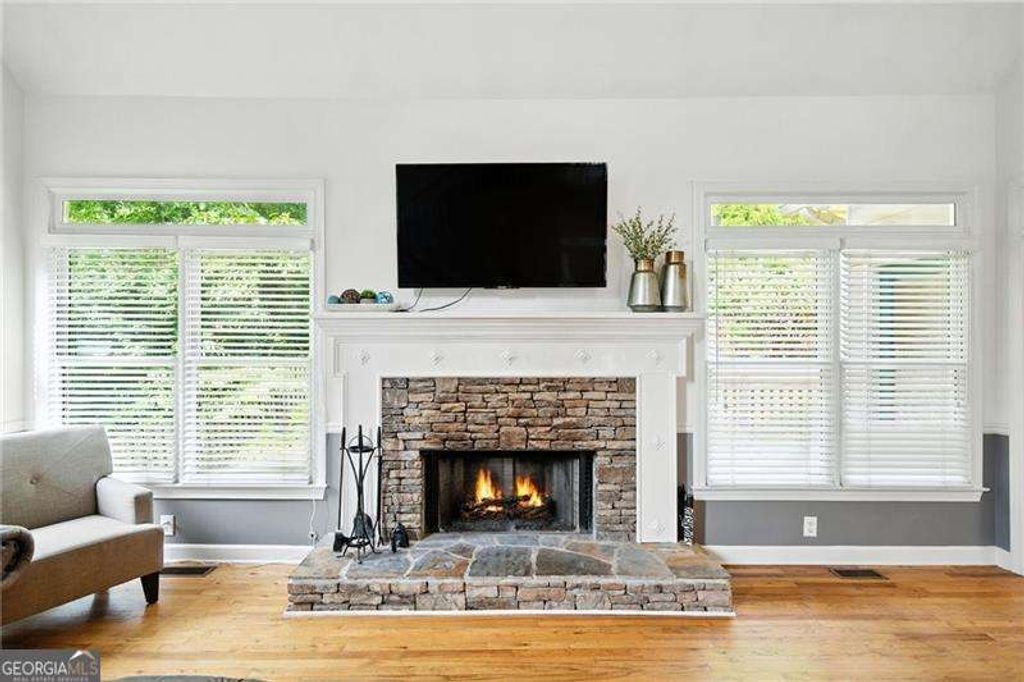 Photo of 1377 Downington Lane NW, Acworth, GA 30101 (MLS # 10676544)