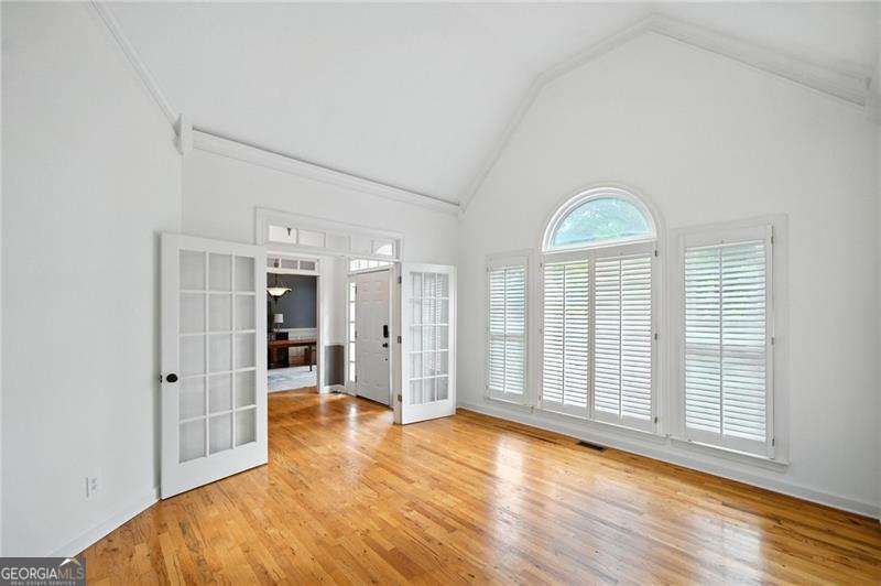 1377 Downington LN NW